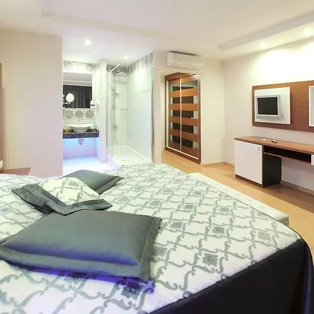 فندق Noa 4*
